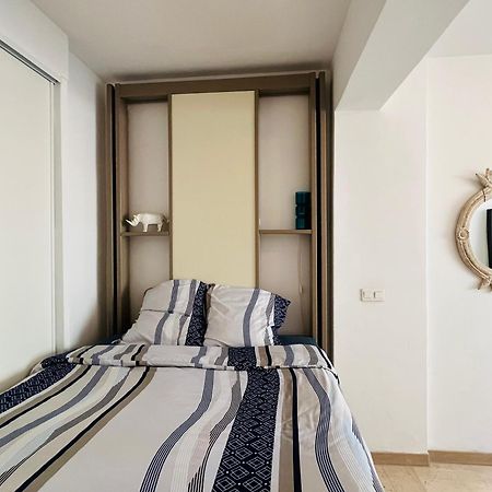 Grand Studio De 30 M2 Promenade Des Anglais Nizza Esterno foto