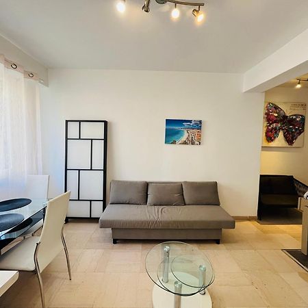 Grand Studio De 30 M2 Promenade Des Anglais Nizza Esterno foto