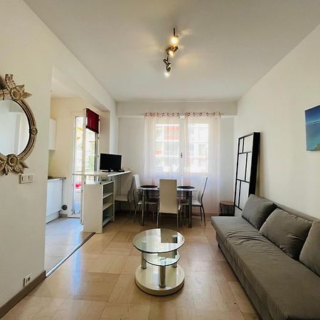 Grand Studio De 30 M2 Promenade Des Anglais Nizza Esterno foto