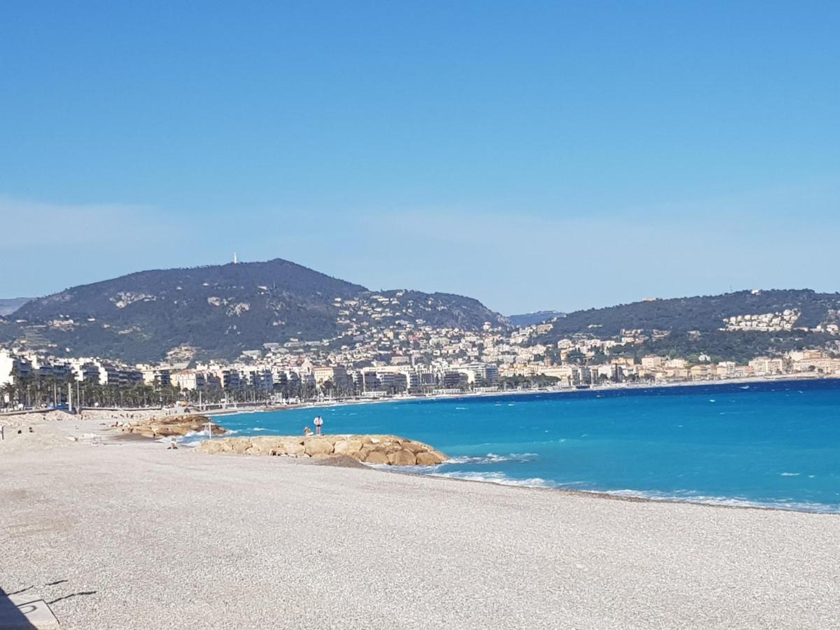Grand Studio De 30 M2 Promenade Des Anglais Nizza Esterno foto