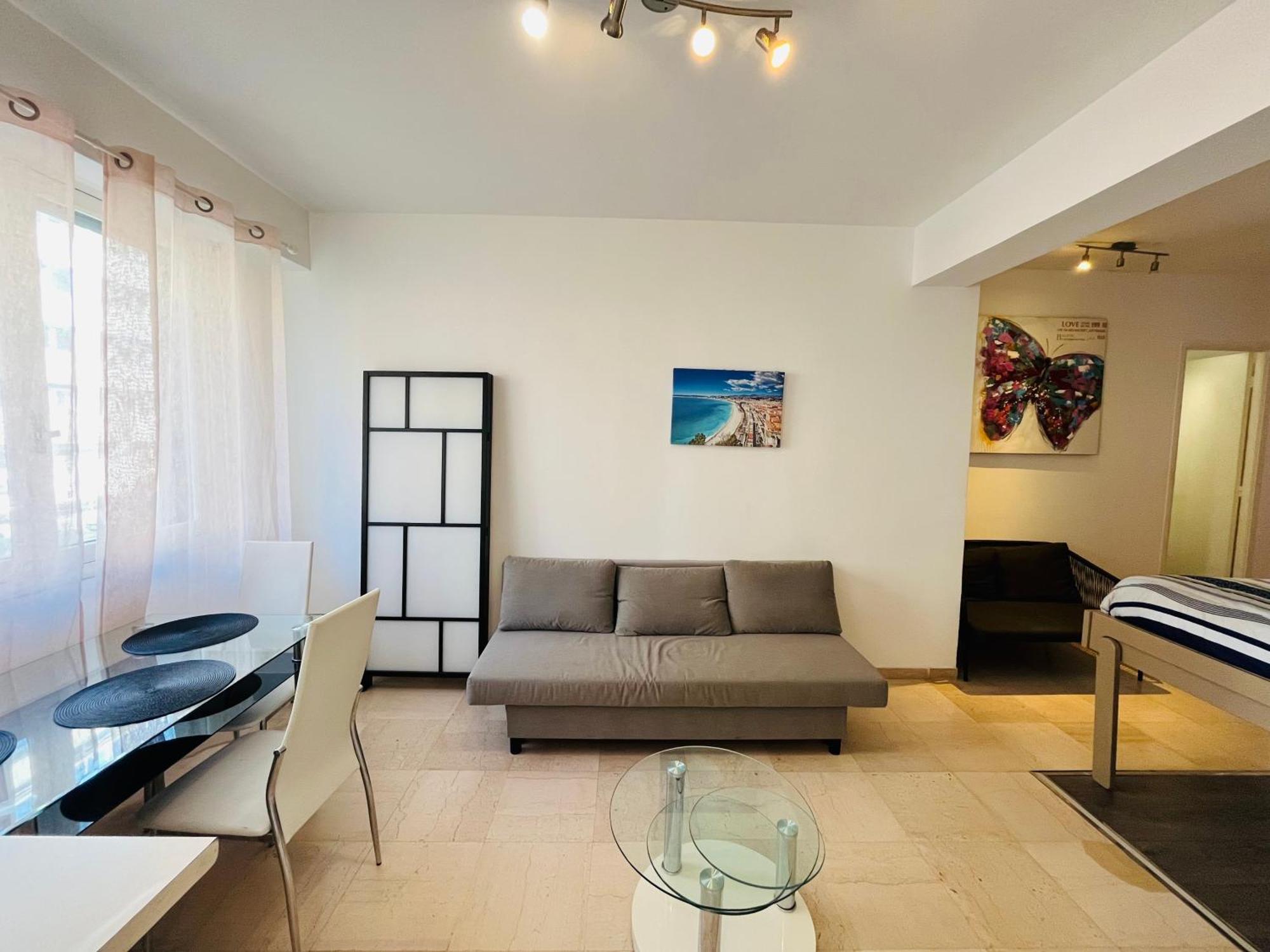 Grand Studio De 30 M2 Promenade Des Anglais Nizza Esterno foto